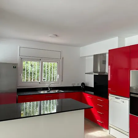 Agi Cap Llarg Holiday home