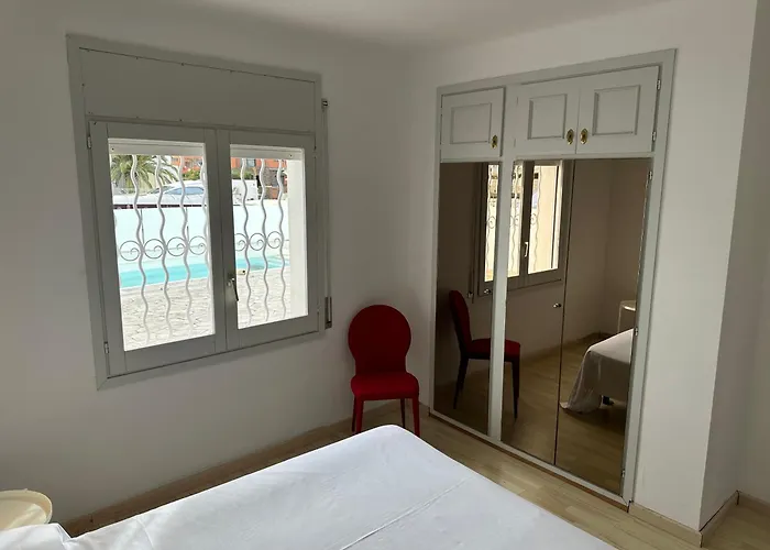 Agi Cap Llarg Hébergement de vacances