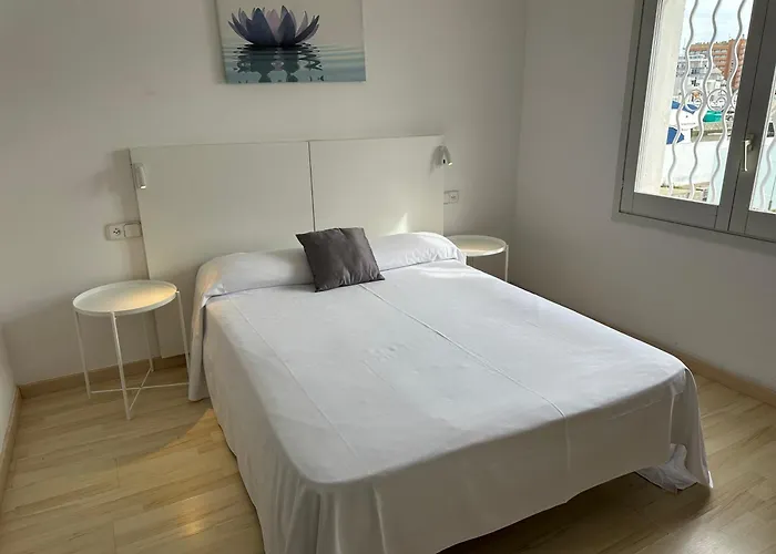 Agi Cap Llarg Hébergement de vacances