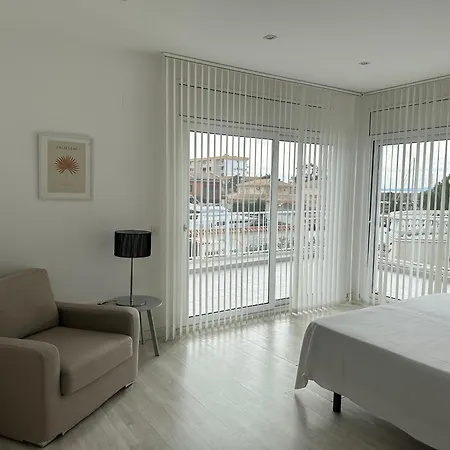 Agi Cap Llarg Vakantiehuis *