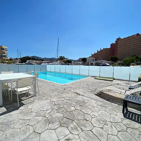 Agi Cap Llarg Vakantiehuis Roses